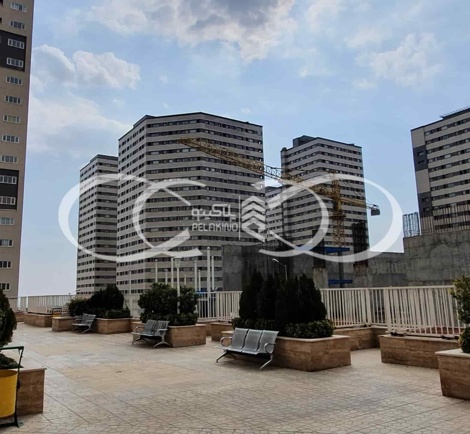 رهن کامل آپارتمان 90 متری در برج شیک چیتگر
